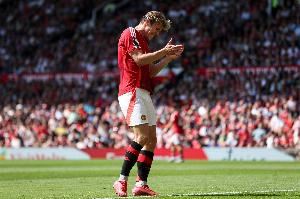 霍伊伦：我仍然非常年轻&人们有时会忘记这一点 我想留在曼联