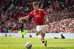 邮报：埃因霍温报价求购阿马斯被拒，曼联目前不愿出售他