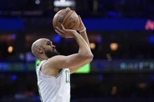 这就是你们都馋的顶级3D?怀特场均15投得14分 命中率33&26%